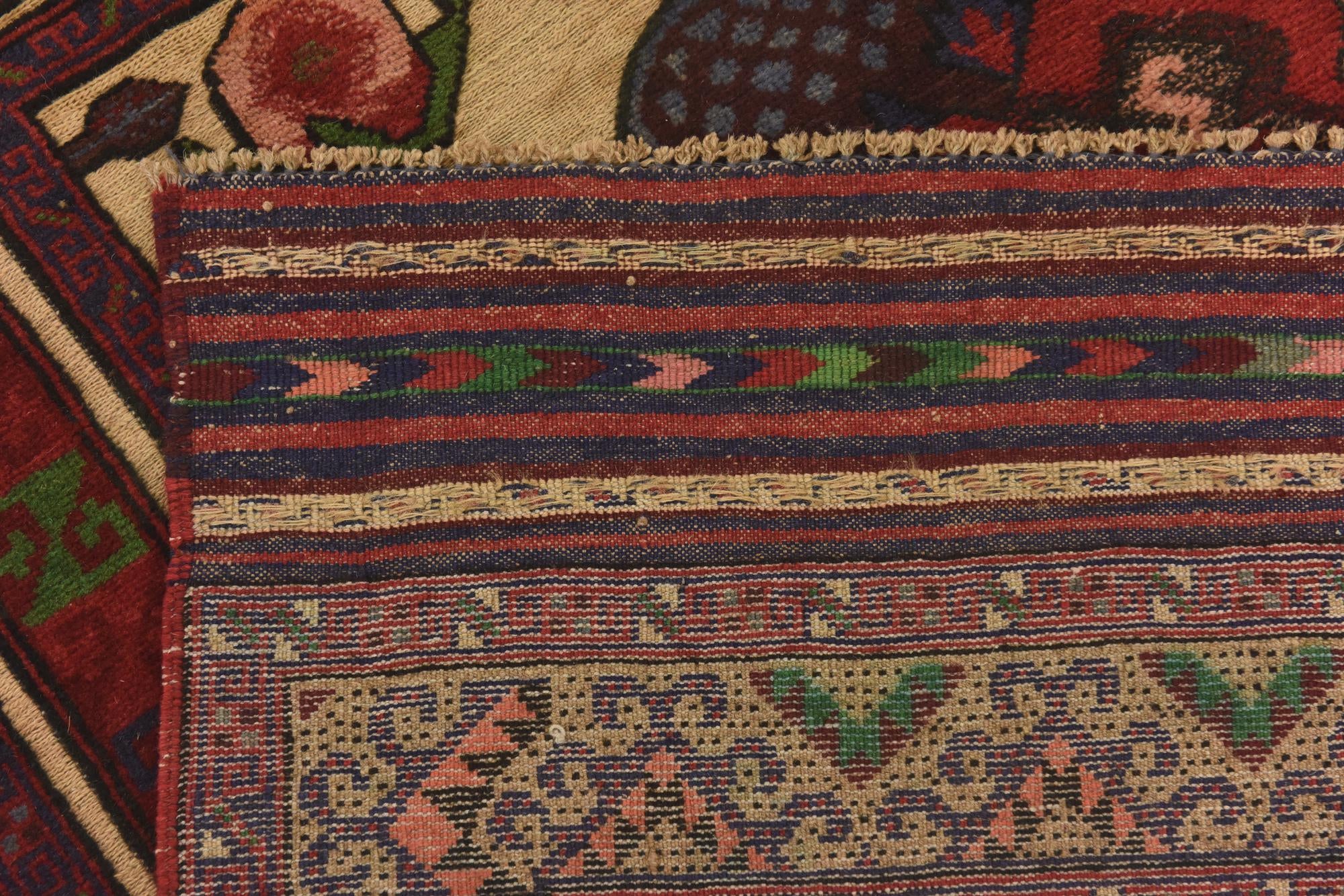 4' 2 x 6' Hand Knotted Sumak Wool Rug