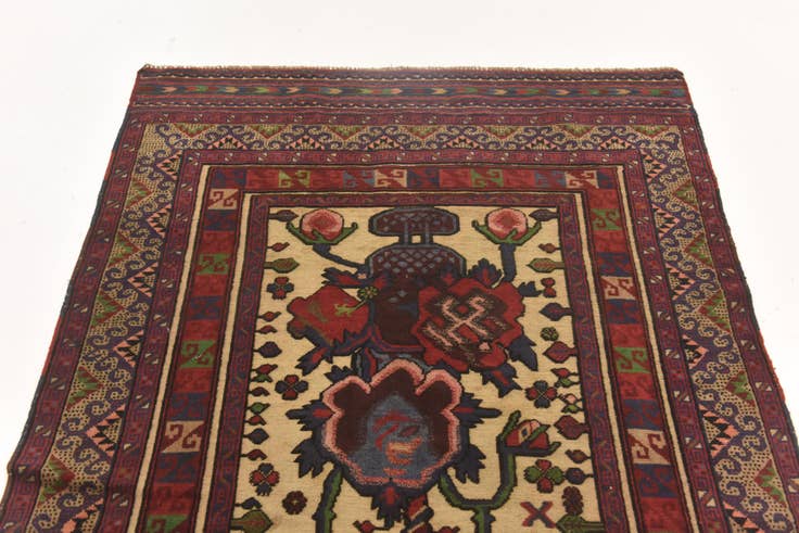 Detail image of 4' 2 x 6' Hand Knotted Sumak Wool Rug