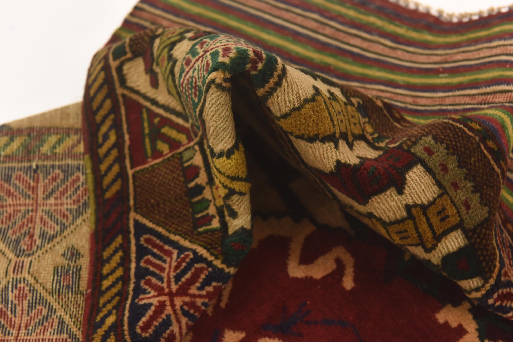 4' 2 x 6' Hand Knotted Sumak Wool Rug
