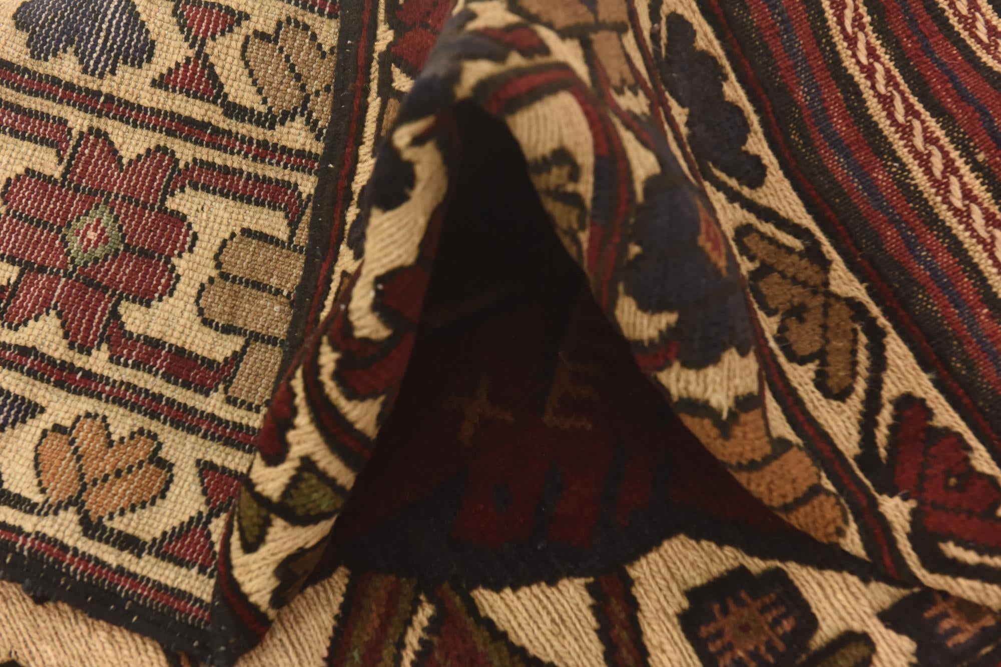 3' 9 x 6' 4 Hand Knotted Sumak Wool Rug