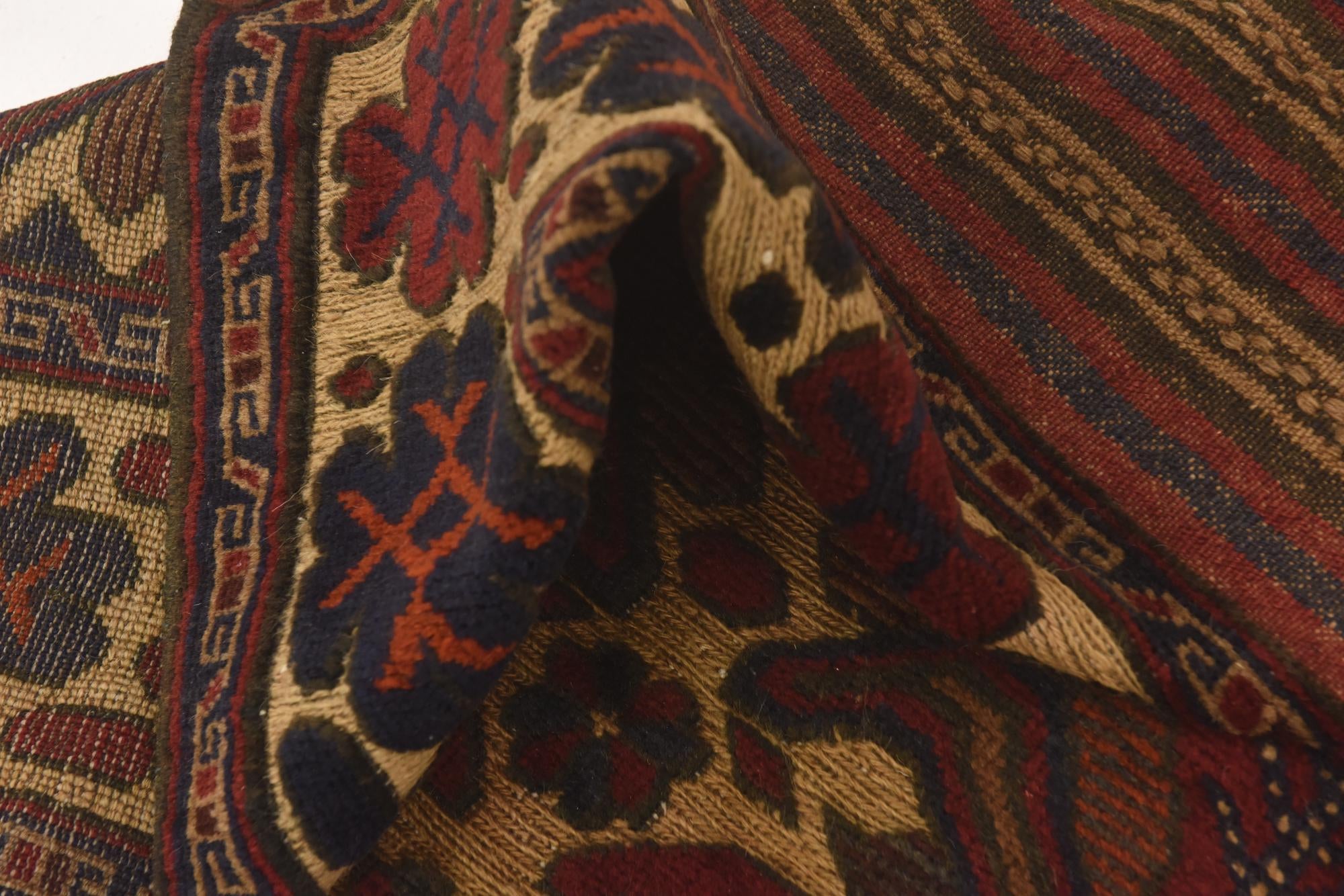4' 4 x 6' 2 Hand Knotted Sumak Wool Rug