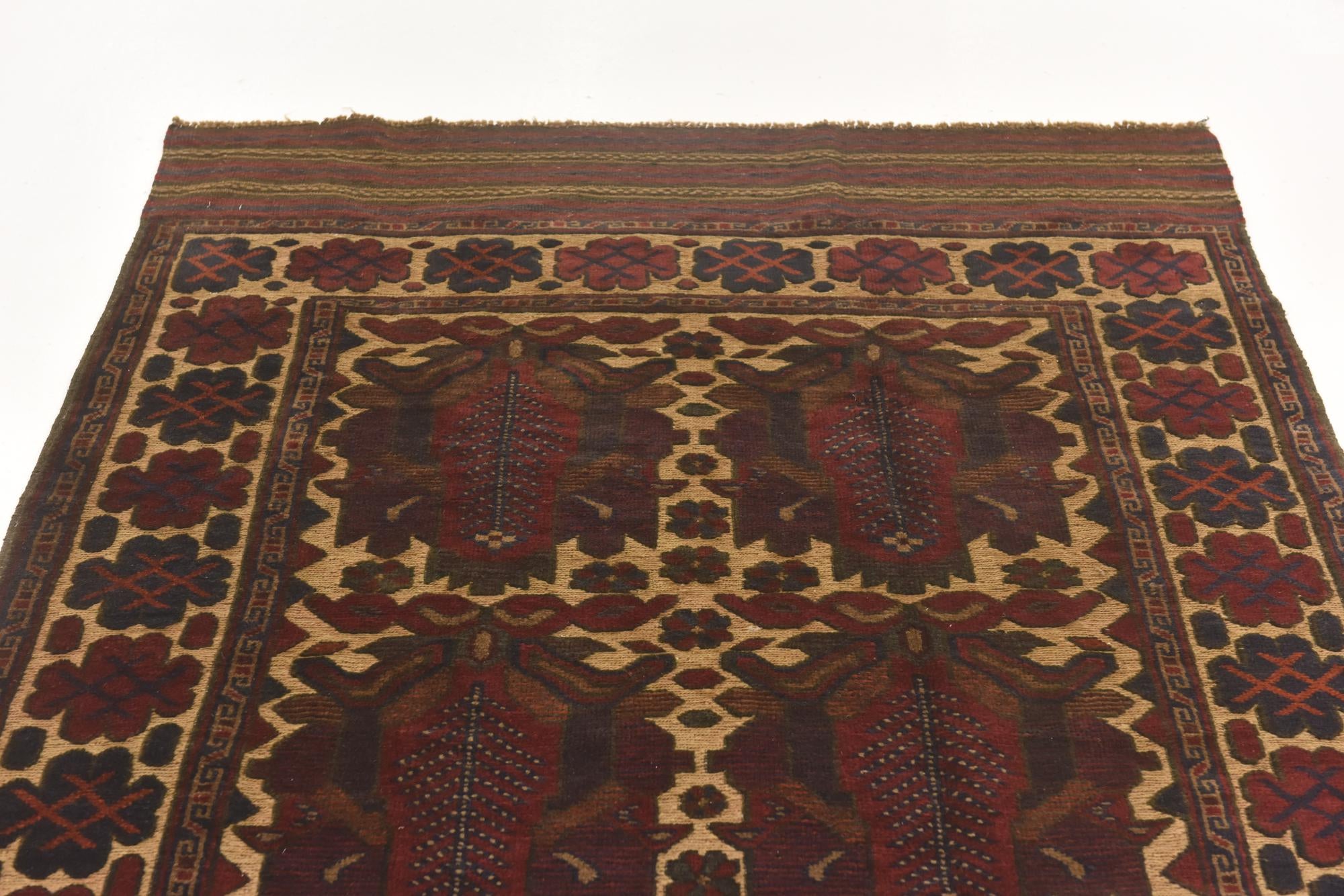 4' 4 x 6' 2 Hand Knotted Sumak Wool Rug