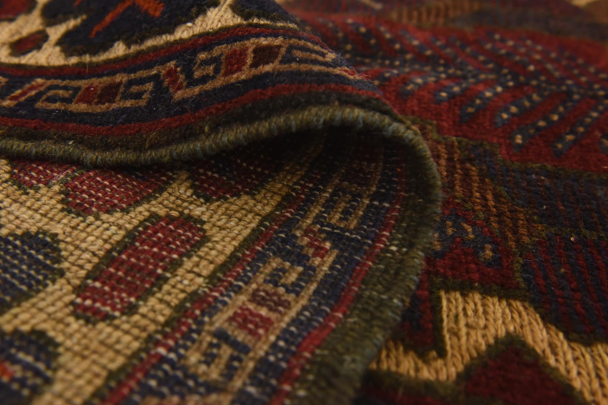 4' 4 x 6' 2 Hand Knotted Sumak Wool Rug