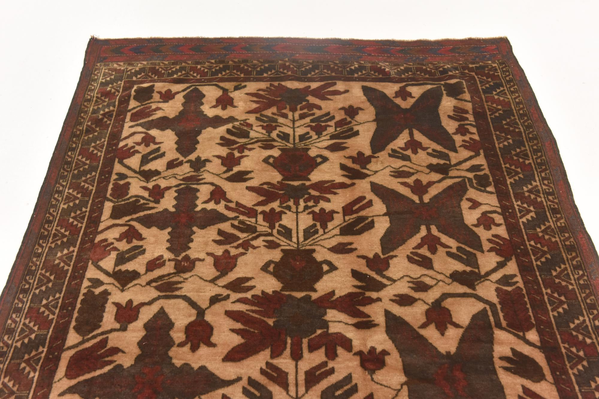 4' 5 x 6' Hand Knotted Sumak Wool Rug