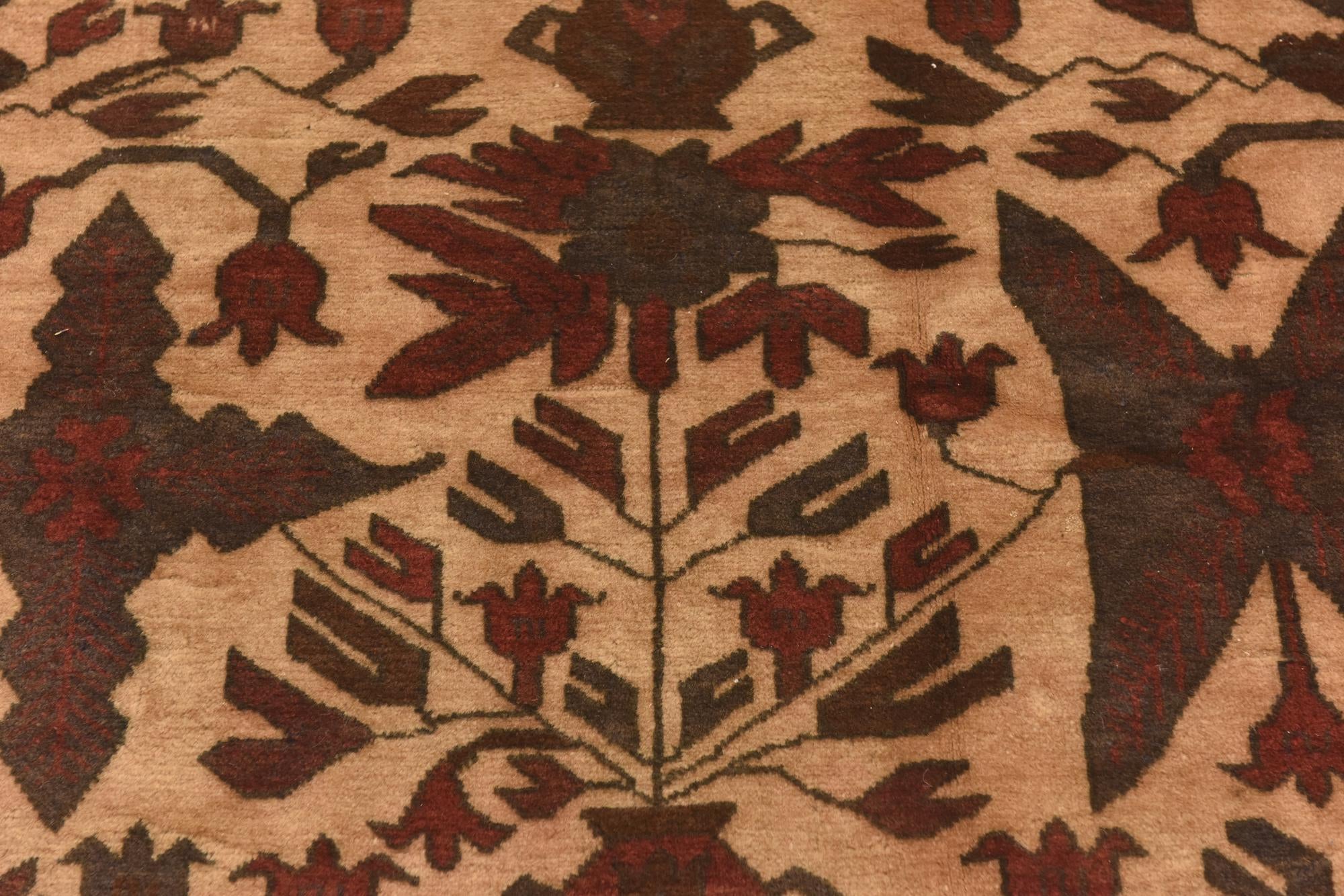4' 5 x 6' Hand Knotted Sumak Wool Rug