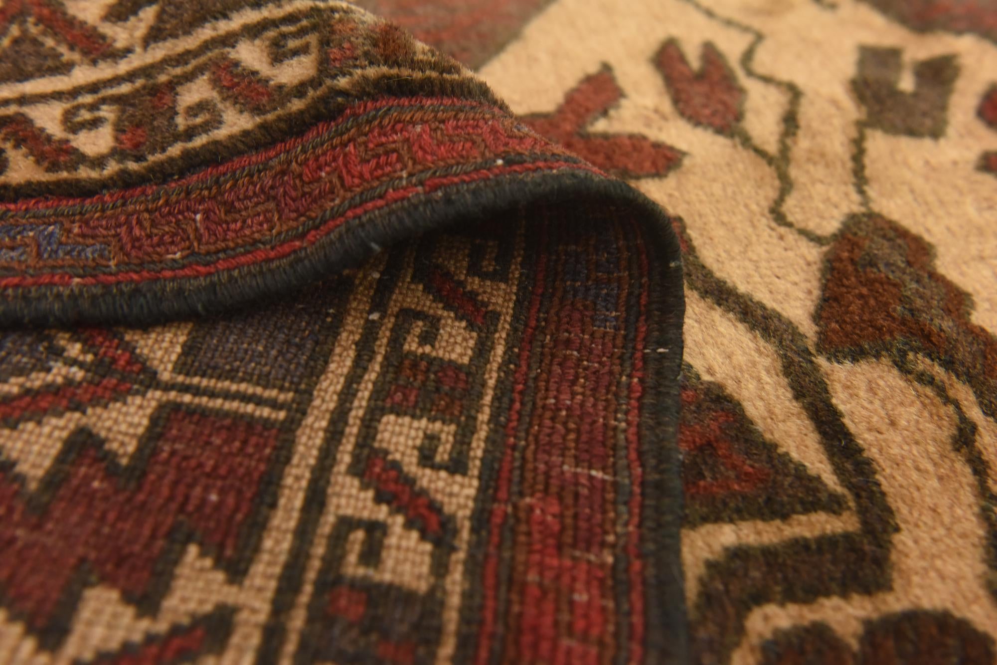 4' 5 x 6' Hand Knotted Sumak Wool Rug