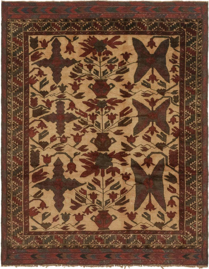 Detail image of 4' 5 x 6' Hand Knotted Sumak Wool Rug