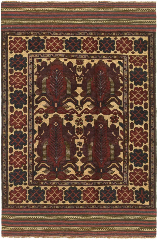Detail image of 4' 2 x 6' 5 Hand Knotted Sumak Wool Rug
