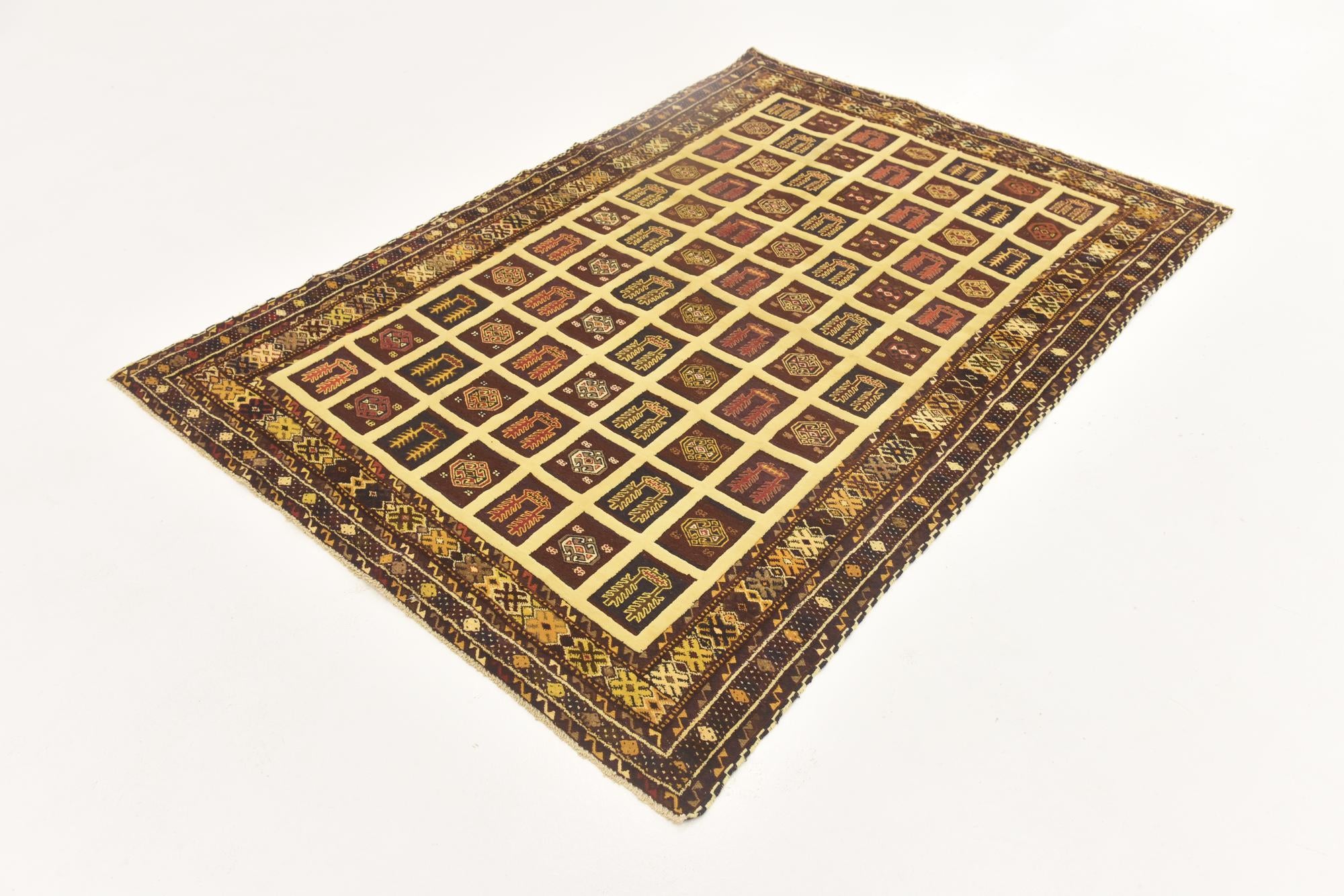 4' 6 x 6' 6 Hand Knotted Sumak Wool Rug