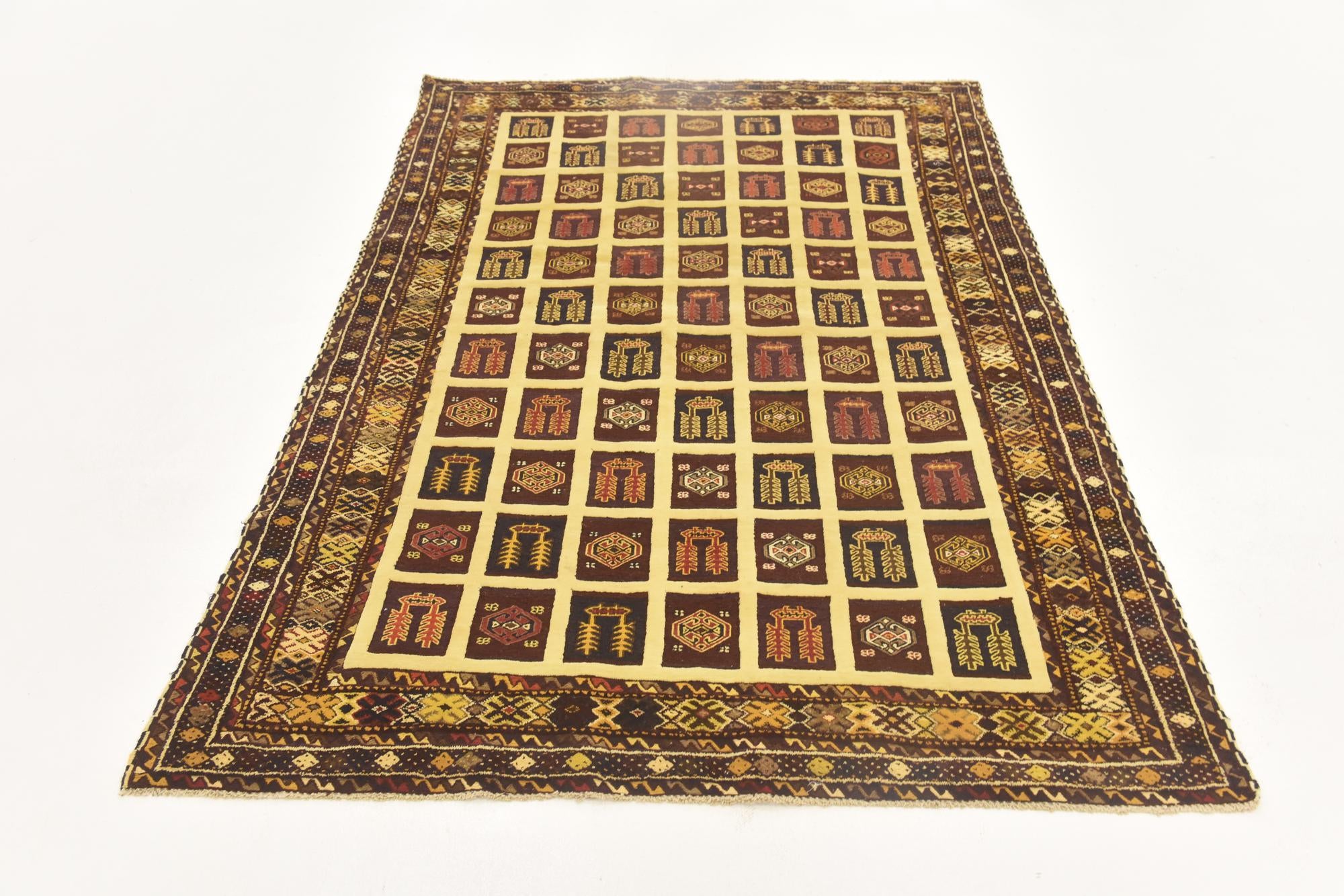 4' 6 x 6' 6 Hand Knotted Sumak Wool Rug