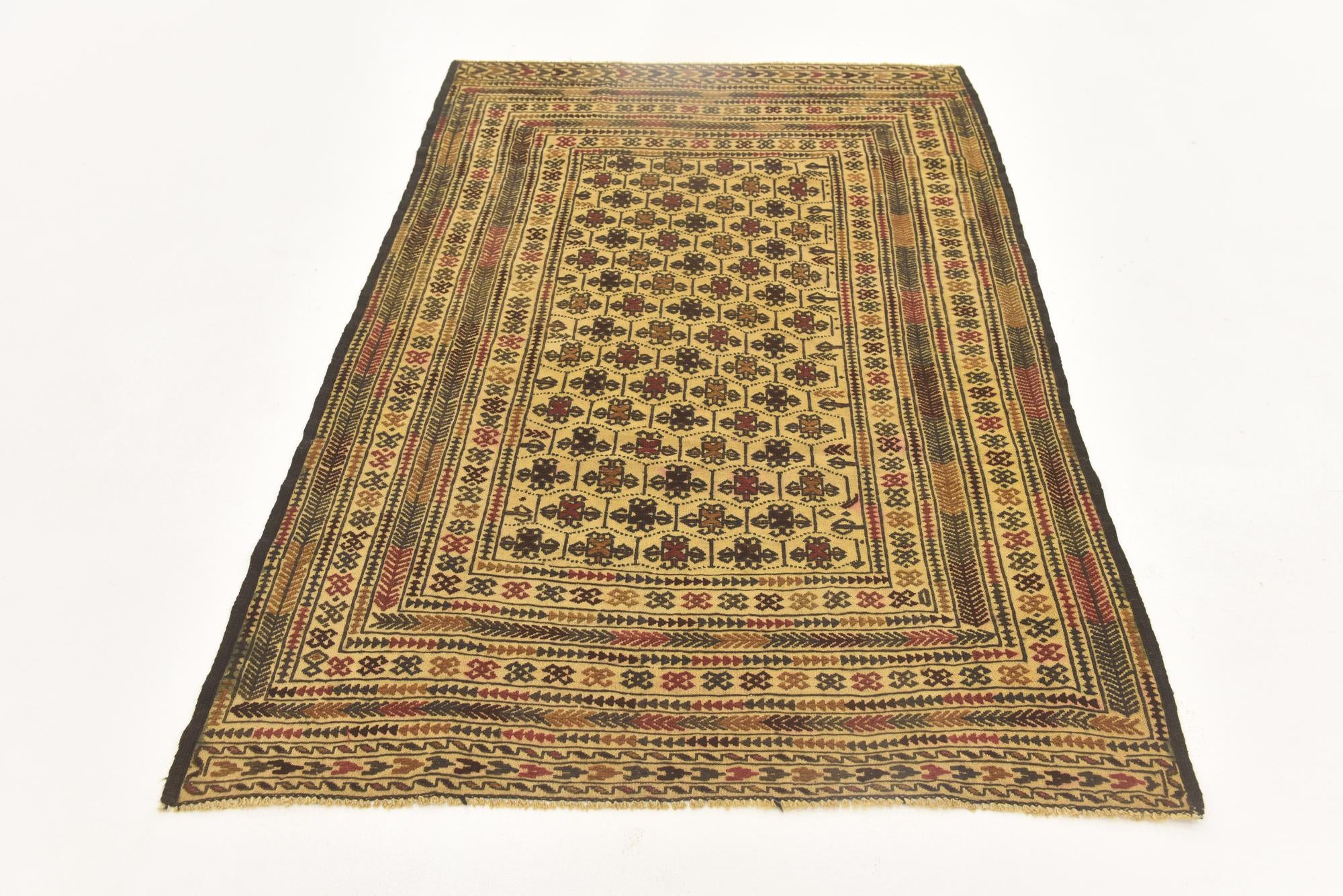 4' x 6' 3 Hand Knotted Sumak Wool Rug