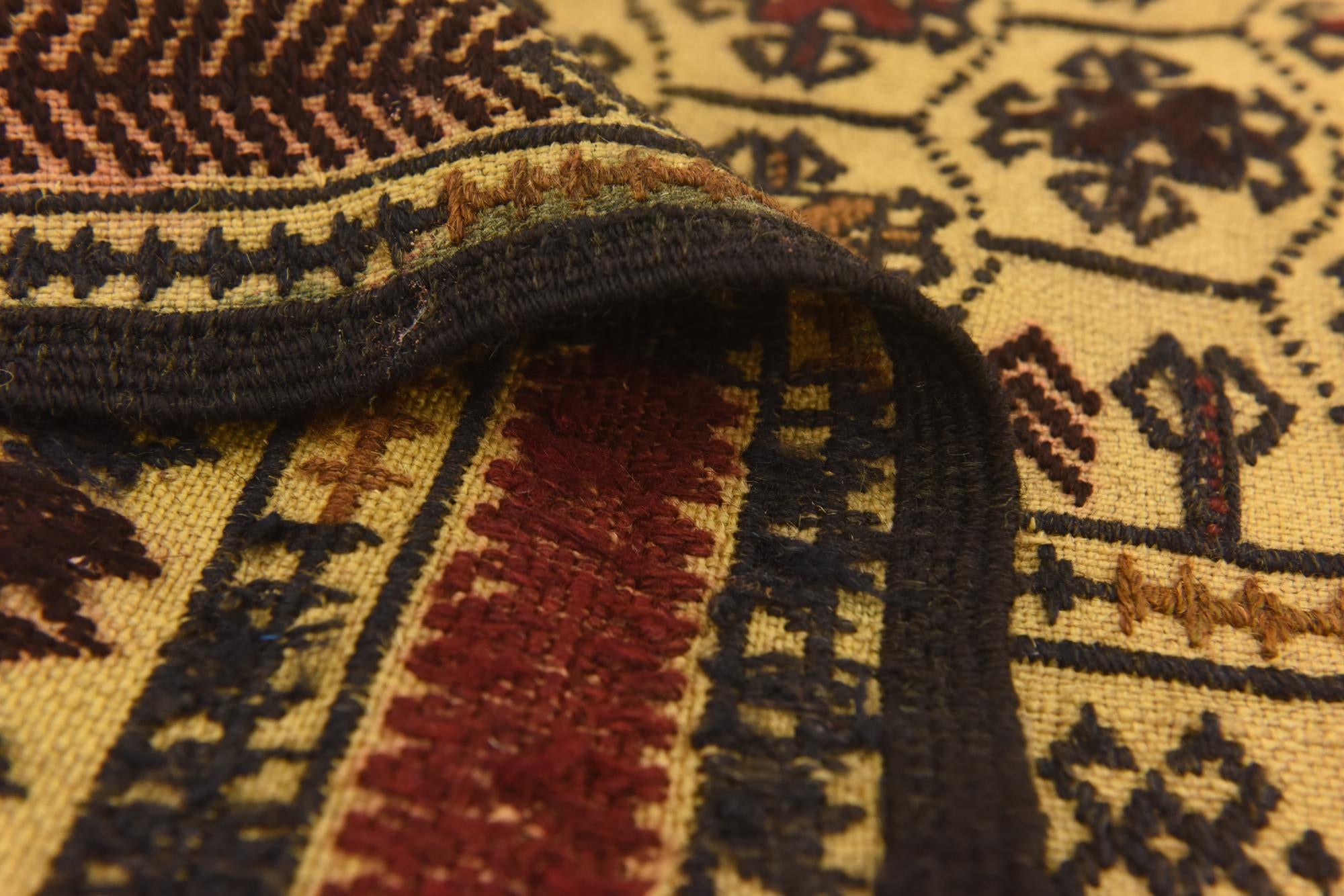 4' x 6' 3 Hand Knotted Sumak Wool Rug