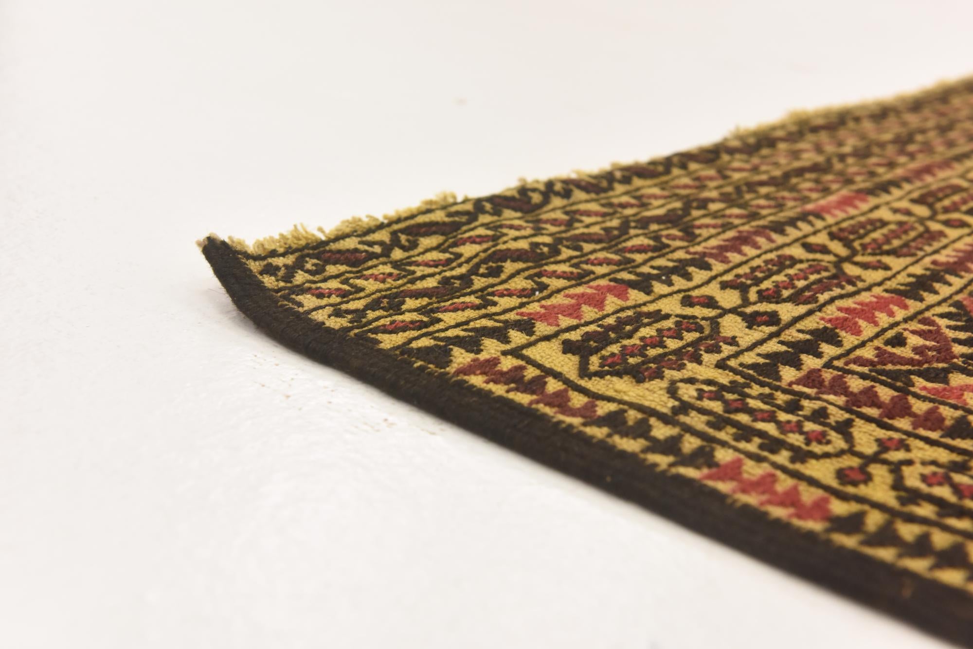 4' 2 x 6' 5 Hand Knotted Sumak Wool Rug