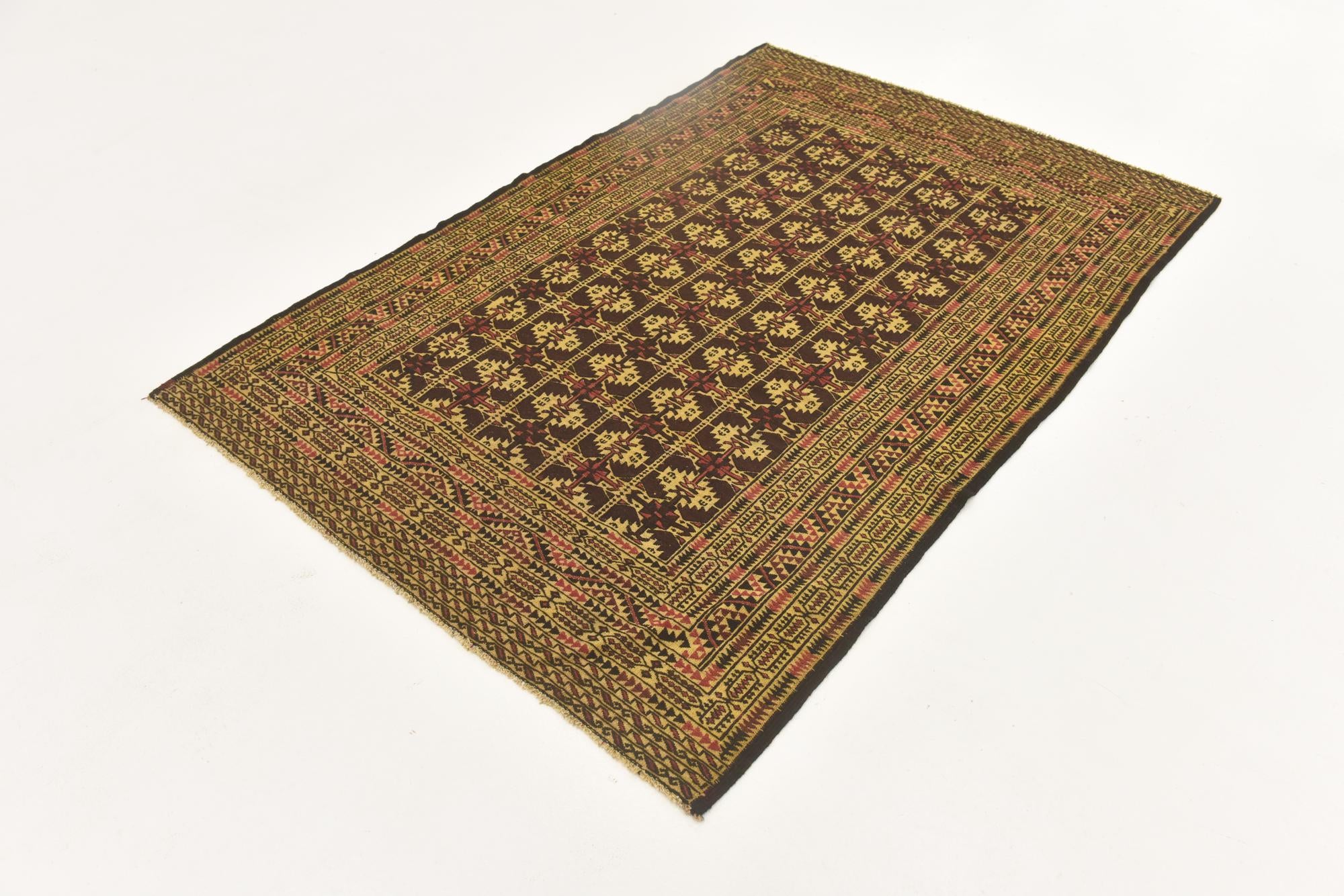 4' 3 x 6' 5 Hand Knotted Sumak Wool Rug