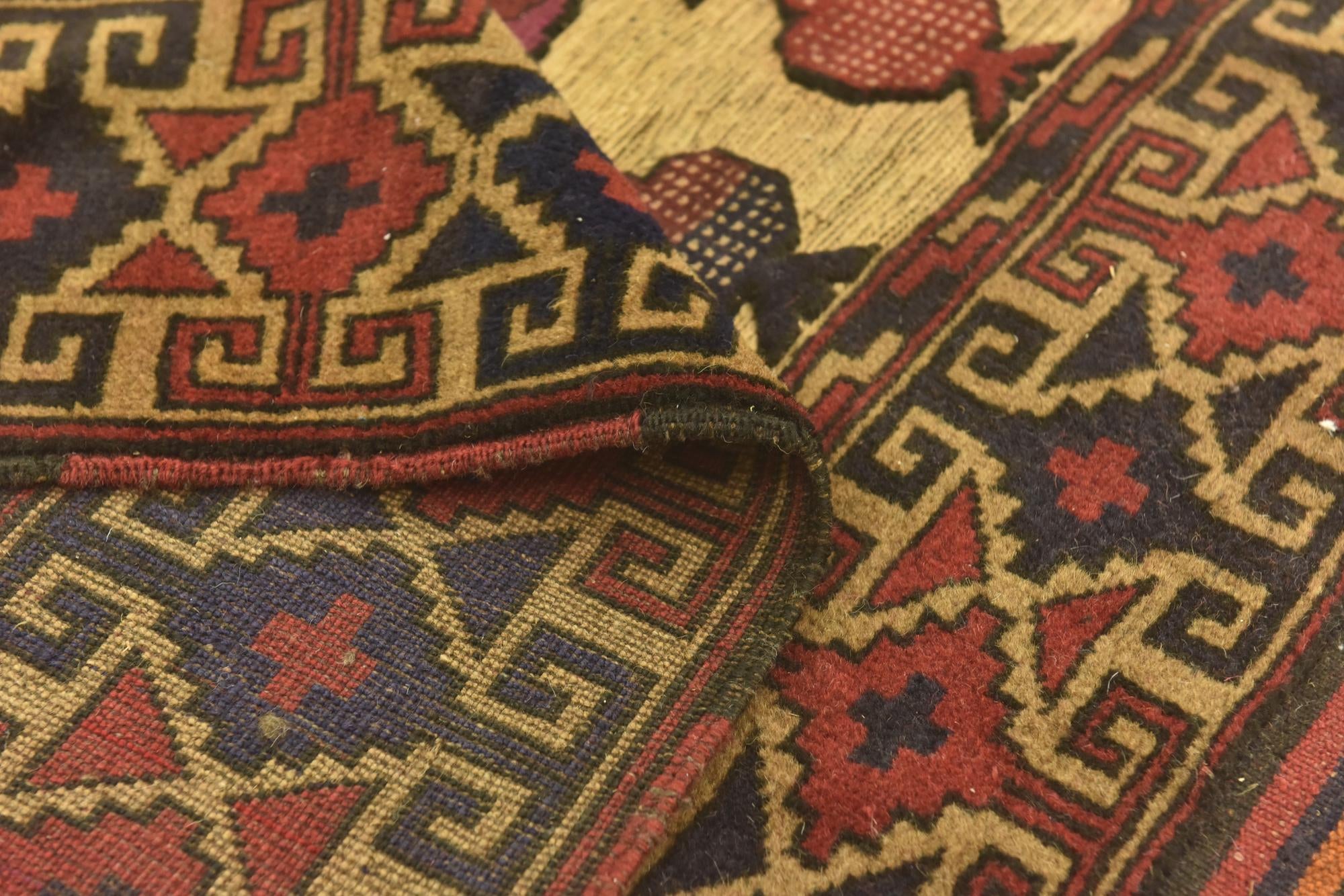 4' x 6' 7 Hand Knotted Sumak Wool Rug