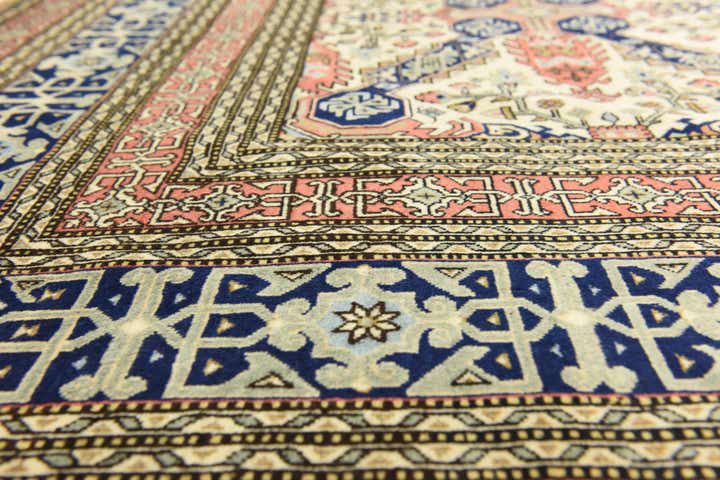7' 8 x 9' 6 Hand Knotted Tabriz Persian Rug