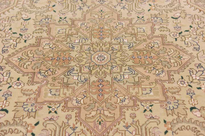 5' x 6' 8 Hand Knotted Tabriz Persian Rug