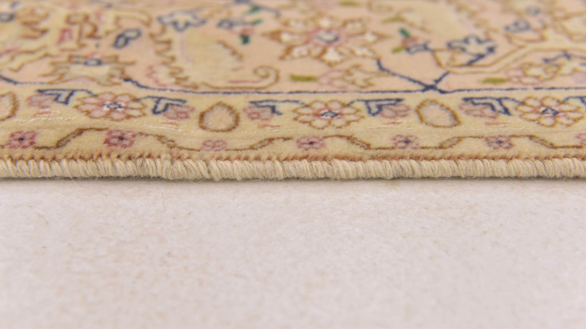 5' x 6' 8 Hand Knotted Tabriz Persian Rug