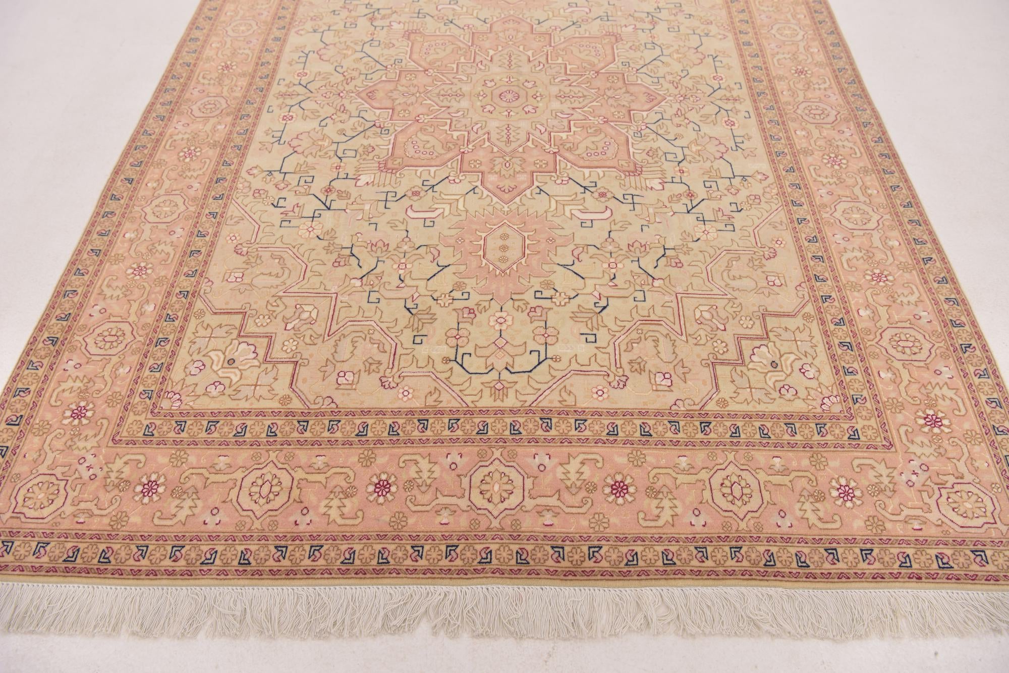 5' x 6' 6 Hand Knotted Tabriz Persian Rug