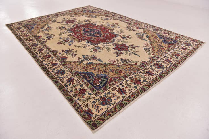 Detail image of 8' 2 x 11' 4 Hand Knotted Tabriz Persian Wool Rug