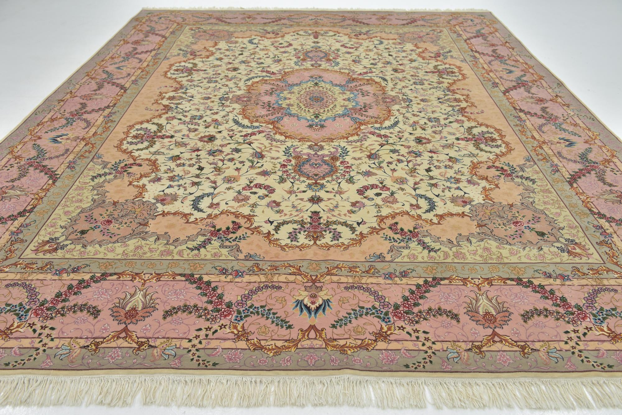9' 10 x 13' Hand Knotted Tabriz Persian Rug