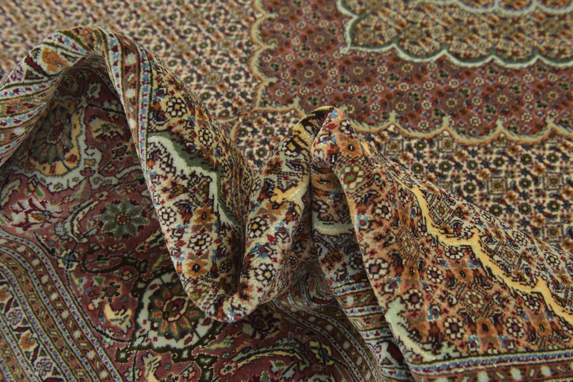 8' 1 x 11' 6 Hand Knotted Tabriz Persian Rug