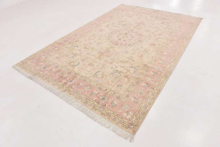 6' 8 x 10' Hand Knotted Tabriz Persian Rug