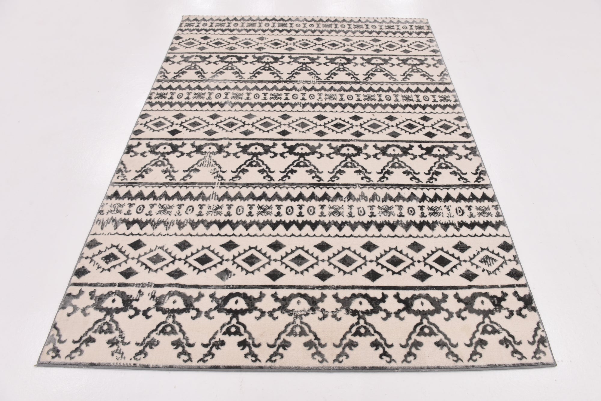 5' 3 x 7' 3 Tangier Rug