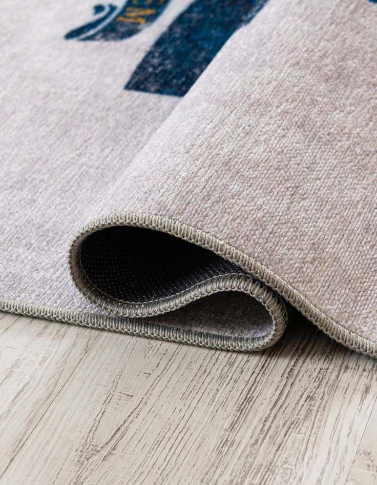 Detail image of 7' x 10' Massachusets The Flag Collection Rug