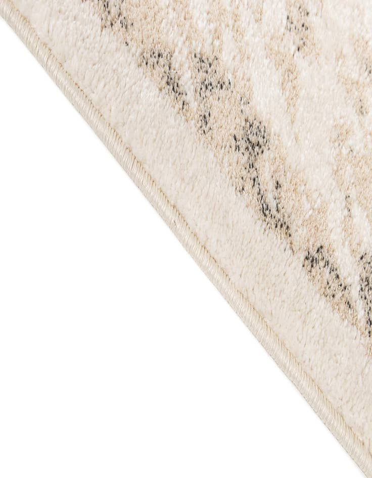 Detail image of 5' x 7' 4 Theia Rug