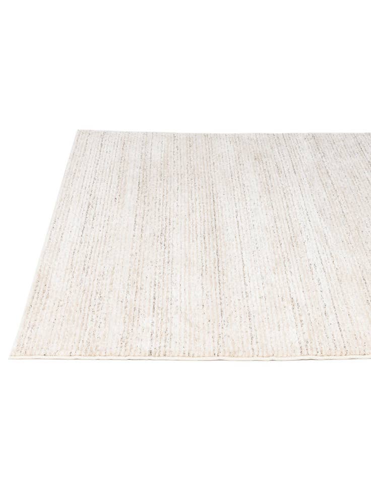 Detail image of 5' 3 x 7' 5 Theia Rug