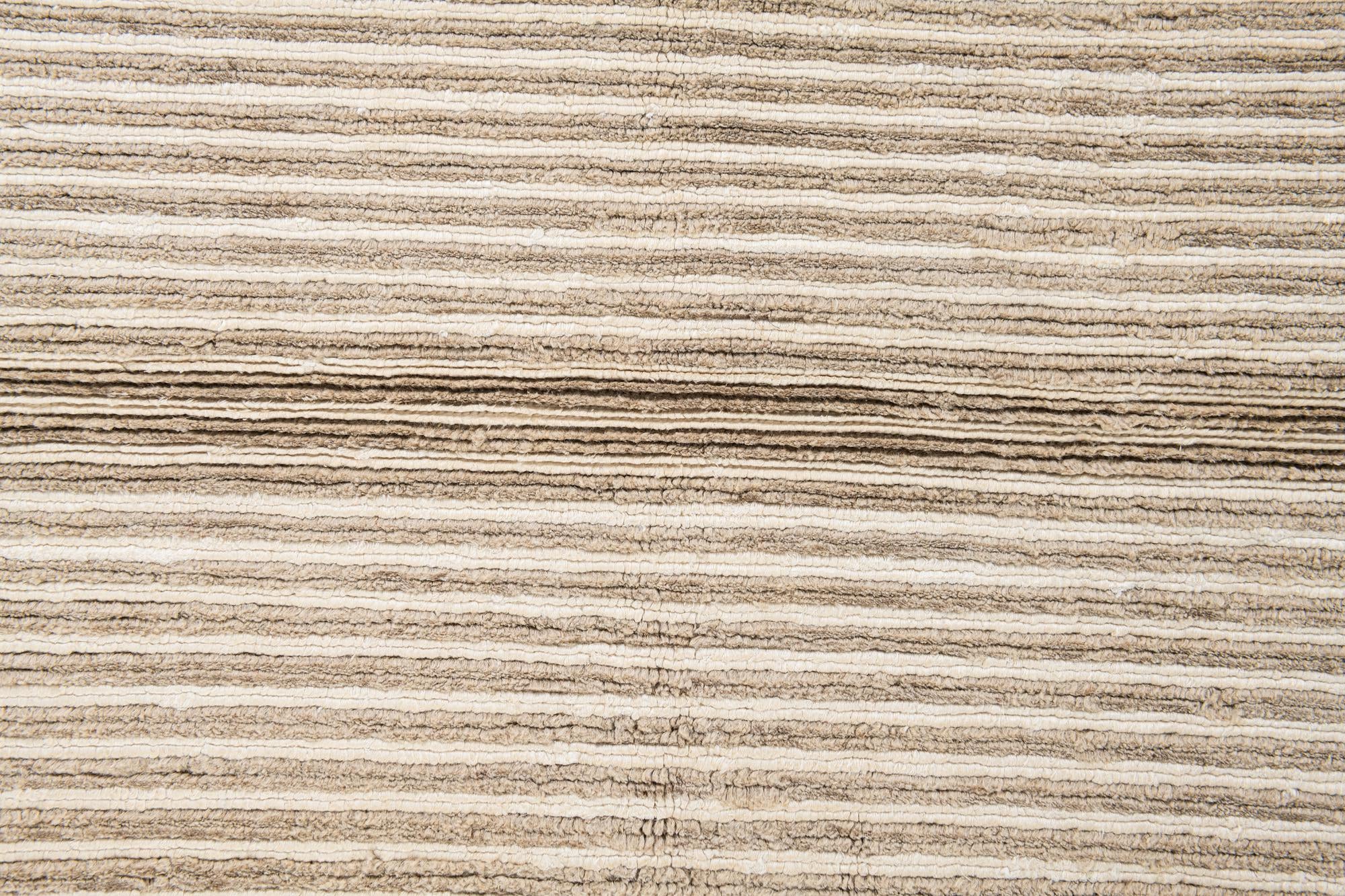 4' 1 x 6' Hand Knotted Tibet Wool Rug
