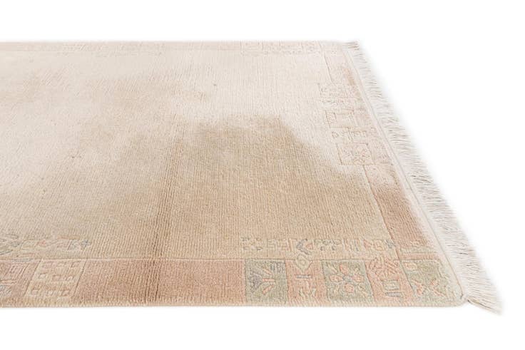 Detail image of 4' x 5' 9 Hand Knotted Tibet Wool Rug