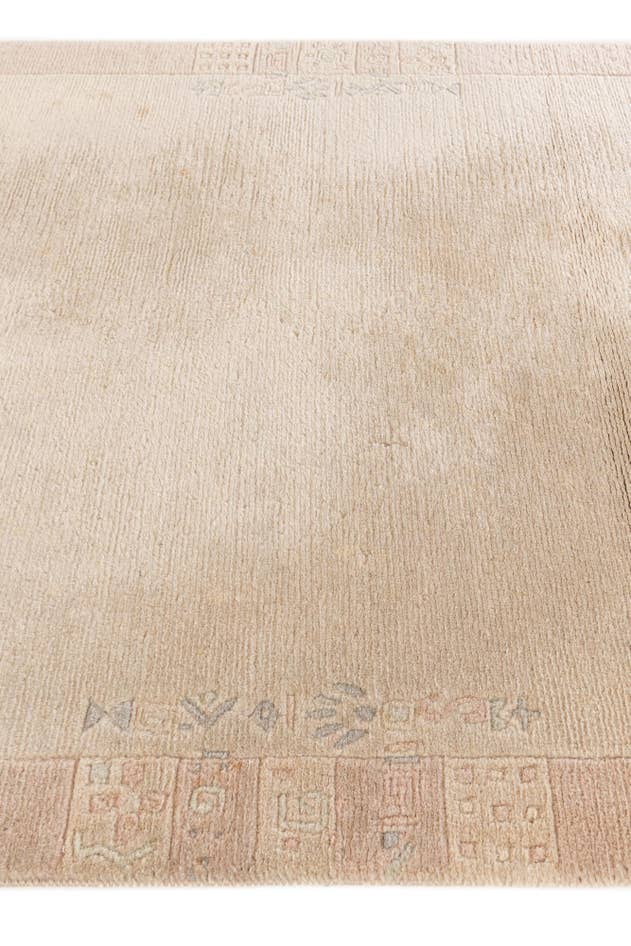 Detail image of 4' x 5' 9 Hand Knotted Tibet Wool Rug