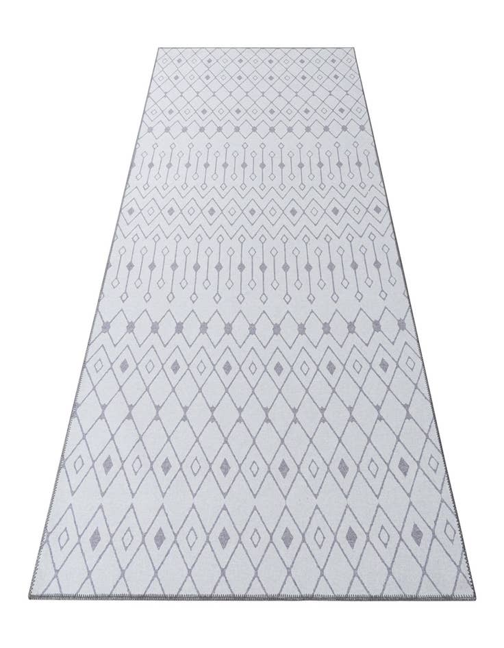 Detail image of 5' 3 x 7' 7 Washable Timeless Rug