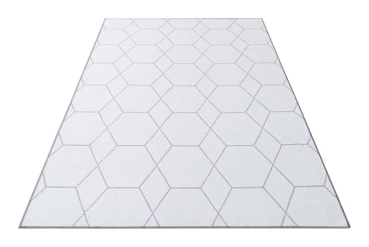 Detail image of 5' 3 x 7' 7 Washable Timeless Rug
