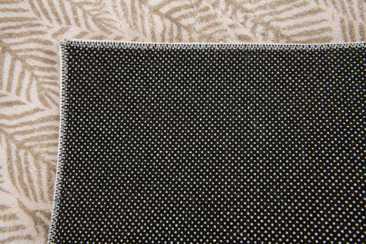 Detail image of 2' x 3' Washable Timeless Rug