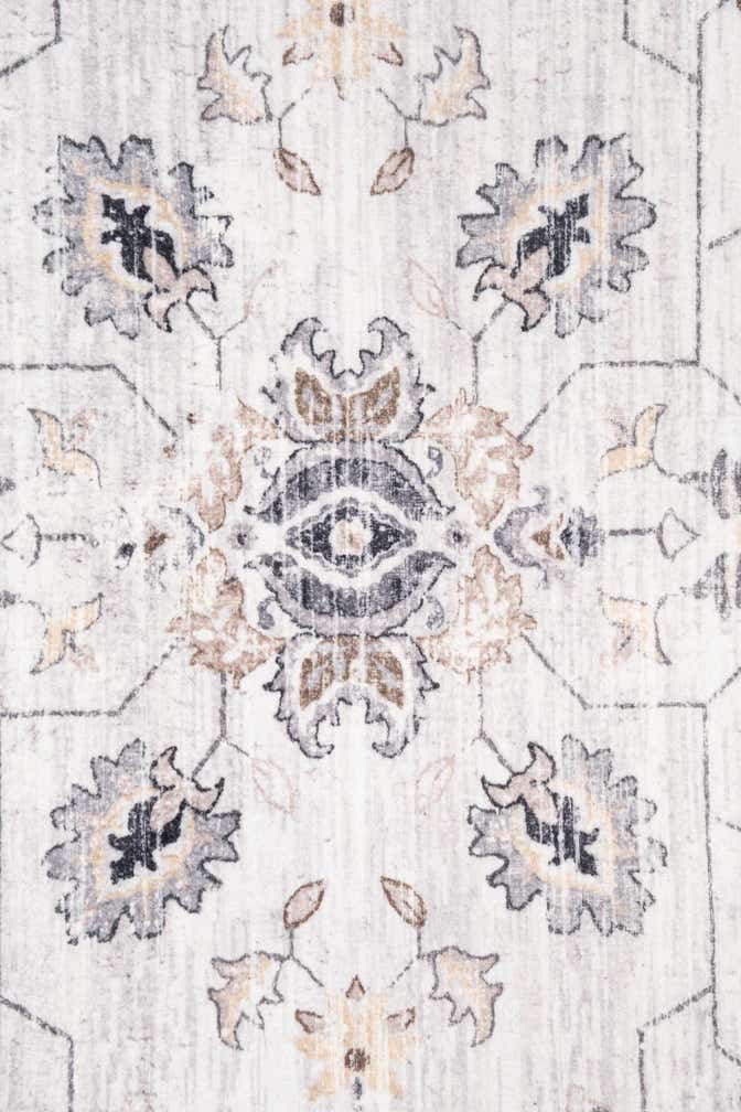 5' x 7' Washable Timeless Rug