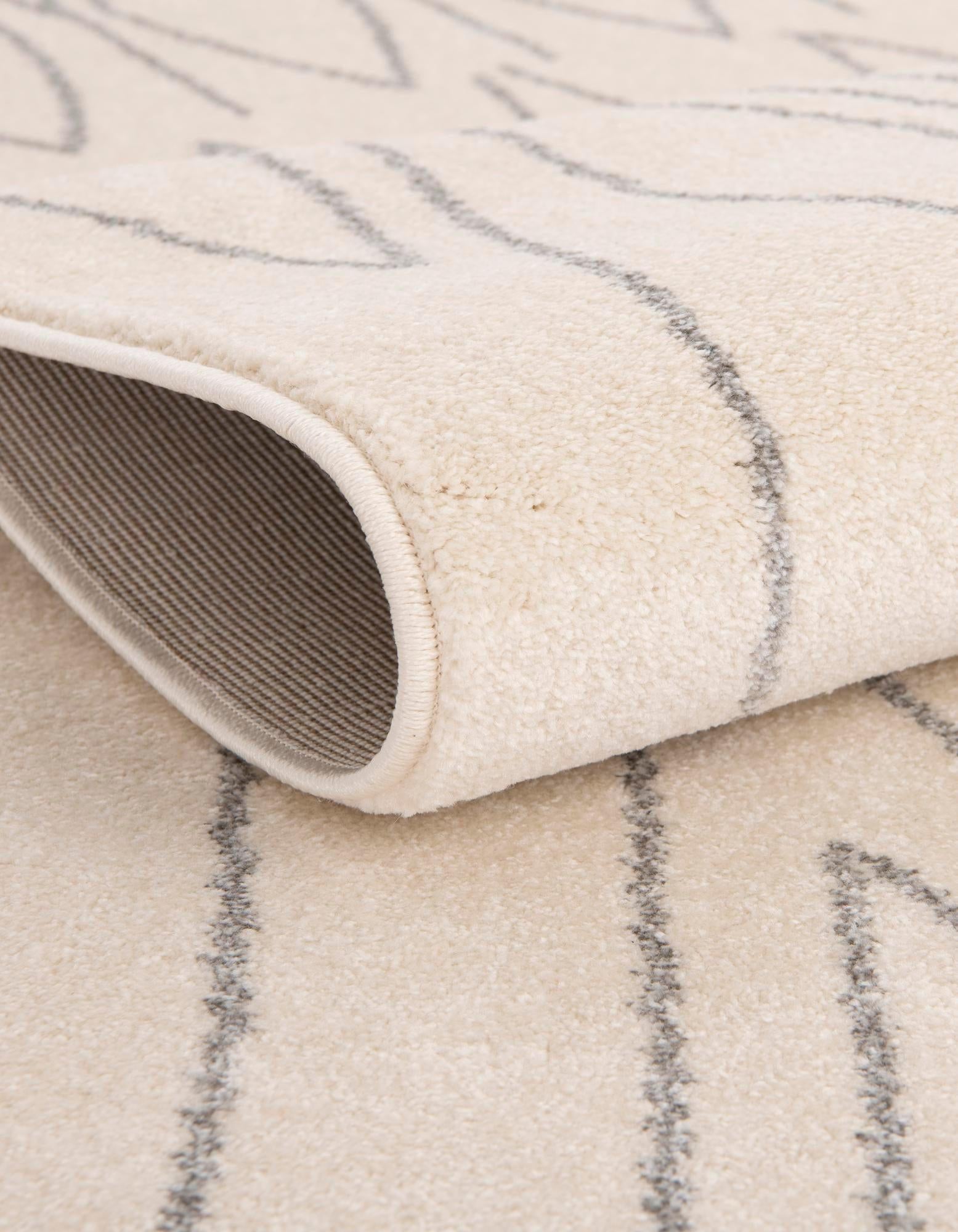 3' 3 x 5' 3 Titania Rug