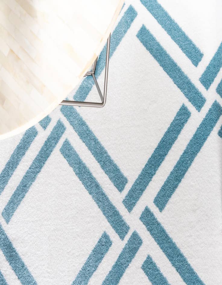 Detail image of 5' 3 x 7' 7 Trellis Rug