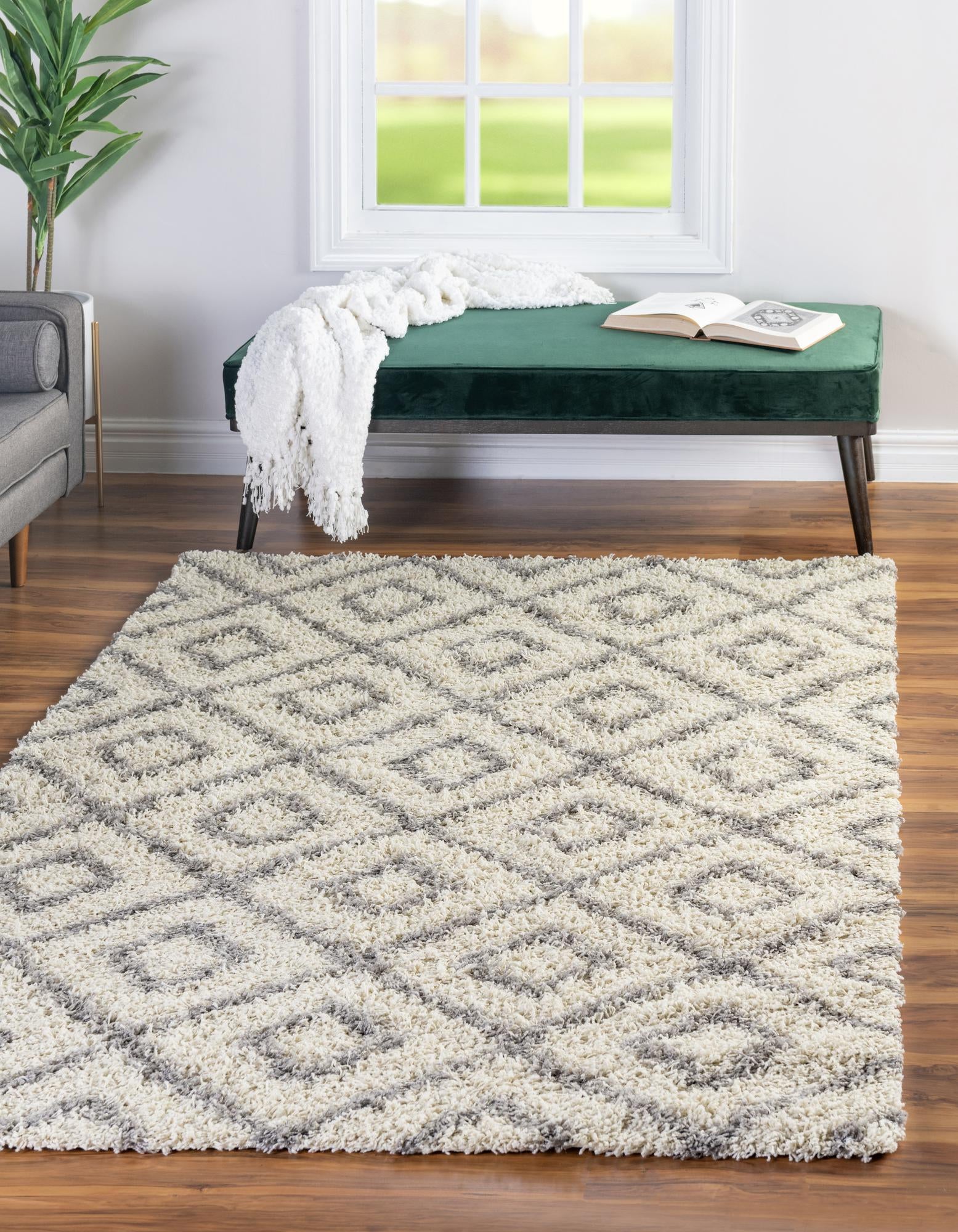 10' x 13' Trellis Shag Rug