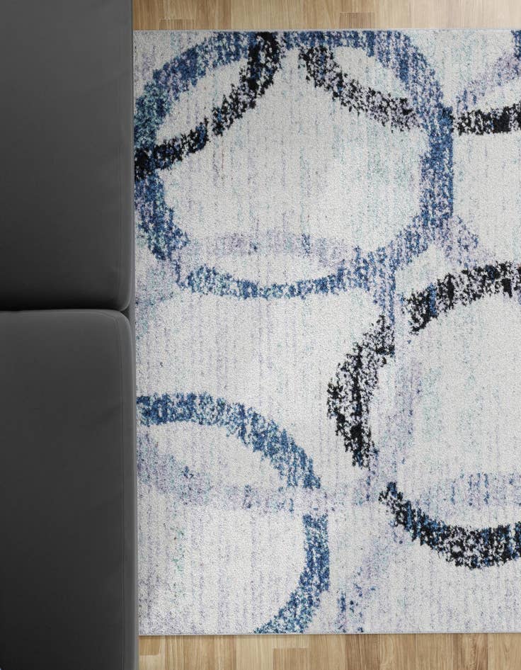 Detail image of 6' 1 x 9' Tucson Rug