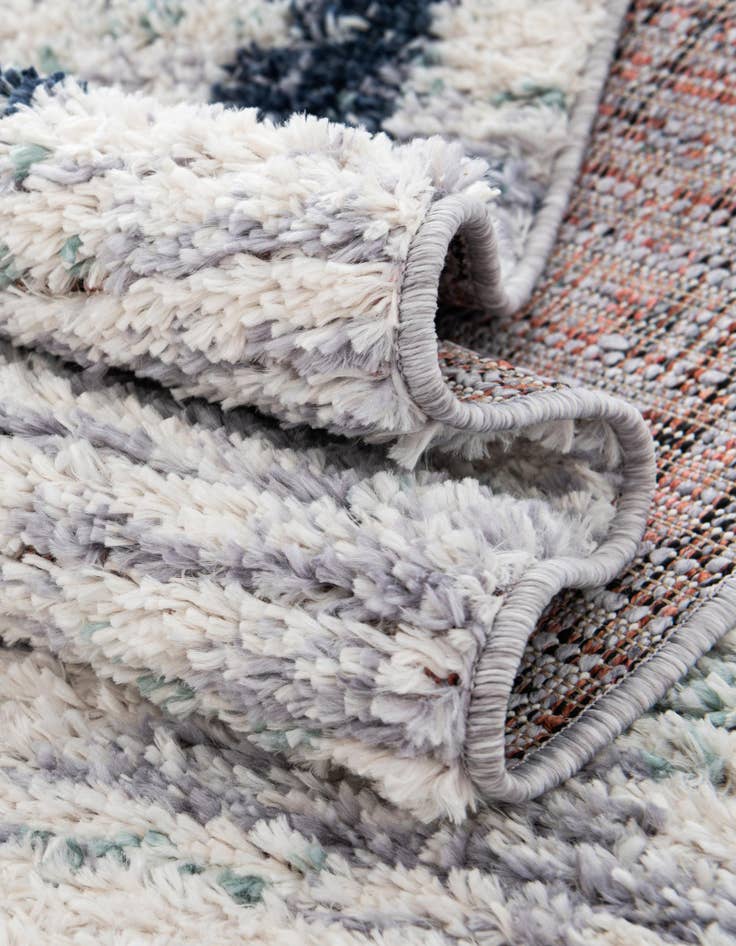 Detail image of 6' 1 x 9' Tucson Rug