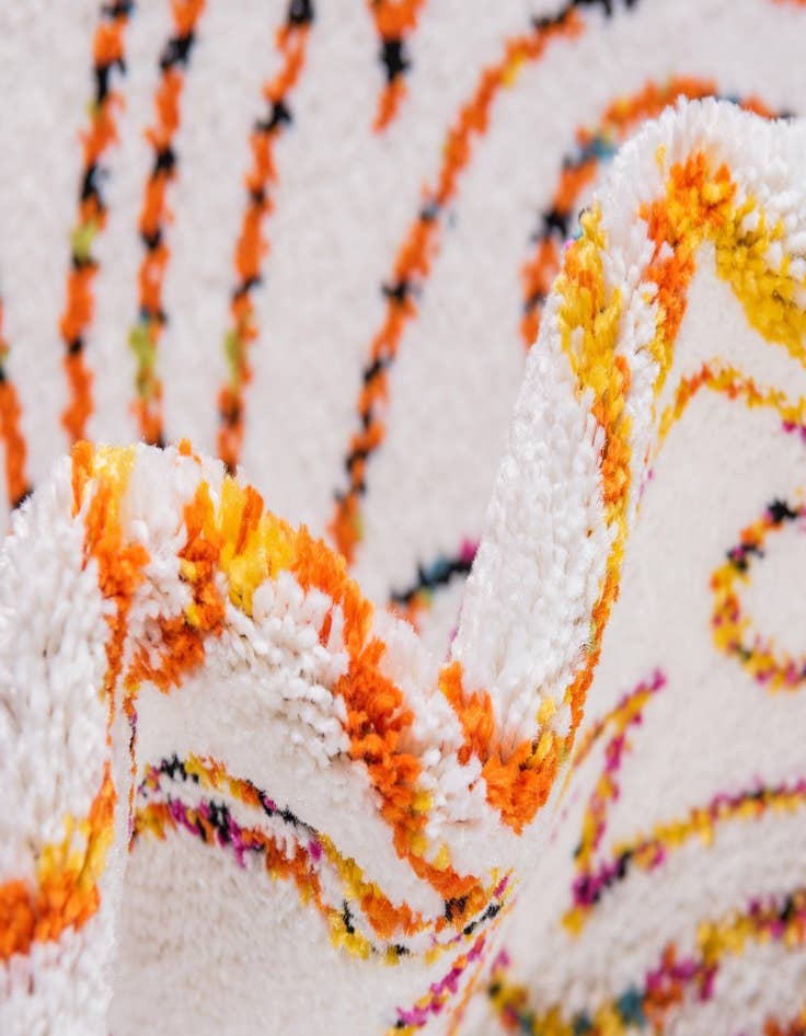 Detail image of 5' x 8' Tuscany Rug