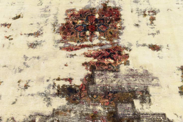 Detail image of 6' x 9' 10 Hand Knotted Ultra Vintage Persian Wool Rug