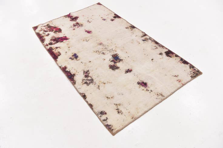 Detail image of 3' 4 x 5' 7 Hand Knotted Ultra Vintage Persian Wool Rug
