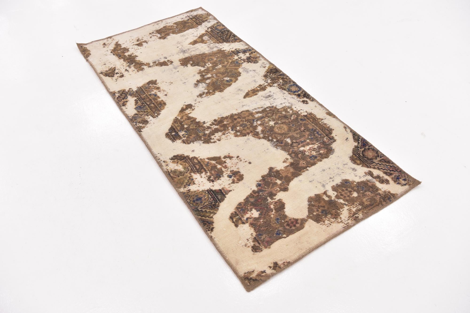 2' 9 x 5' 9 Hand Knotted Ultra Vintage Persian Wool Rug
