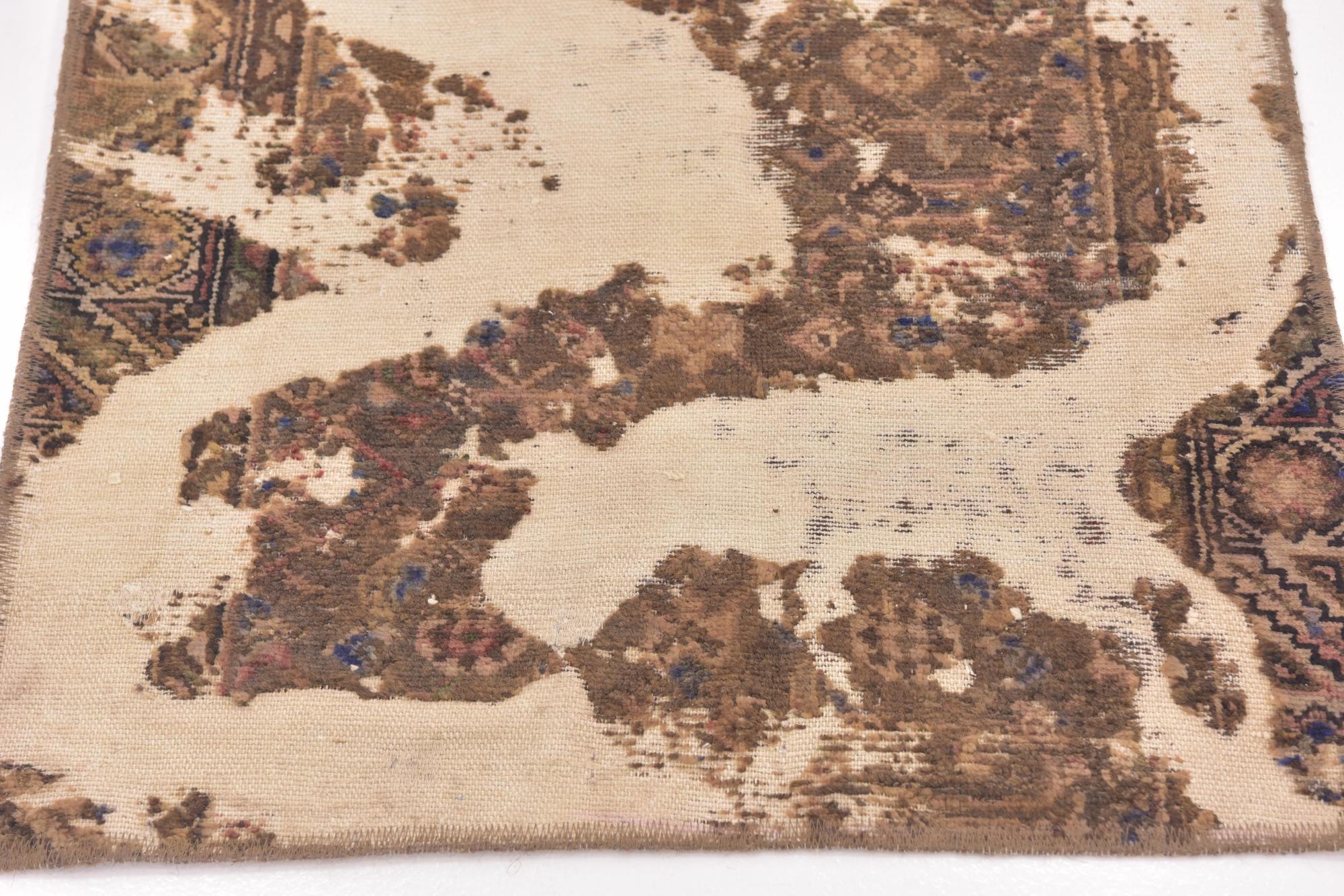 2' 9 x 5' 9 Hand Knotted Ultra Vintage Persian Wool Rug