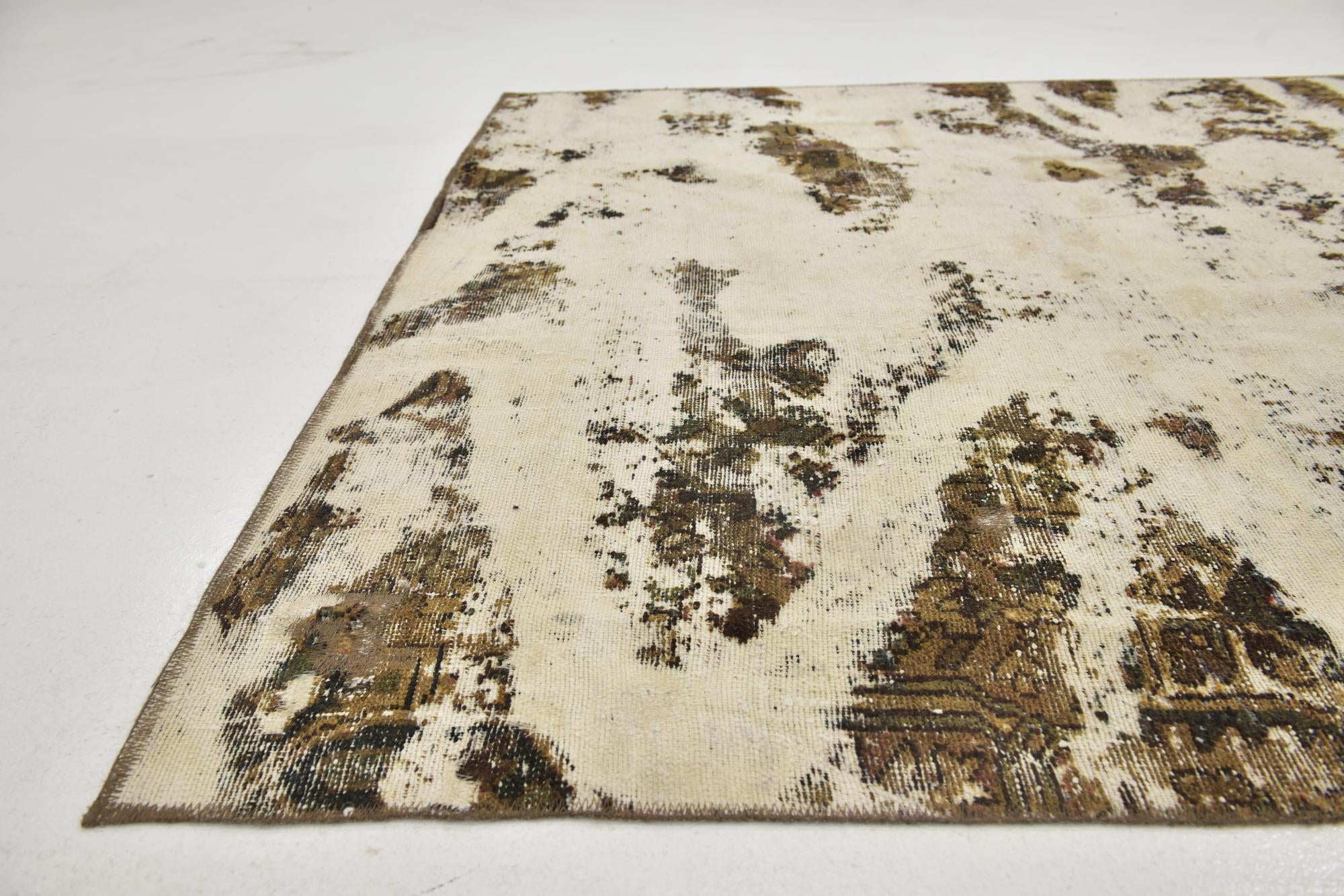 5' 6 x 9' Hand Knotted Ultra Vintage Persian Wool Rug