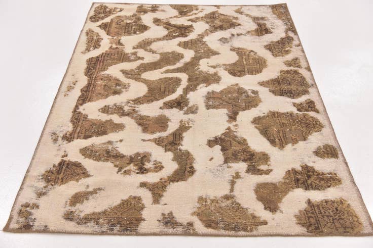 Detail image of 4' x 5' 3 Hand Knotted Ultra Vintage Persian Wool Rug
